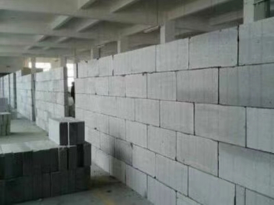 邓州蒸压粉煤灰砂加气混凝土应力应变全曲线及其砌块砌体力学性能试验研究