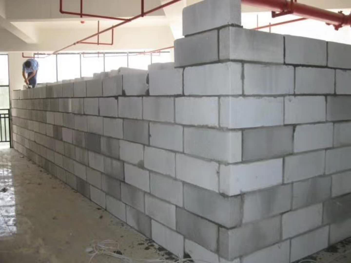 邓州蒸压加气混凝土砌块承重墙静力和抗震性能的研究